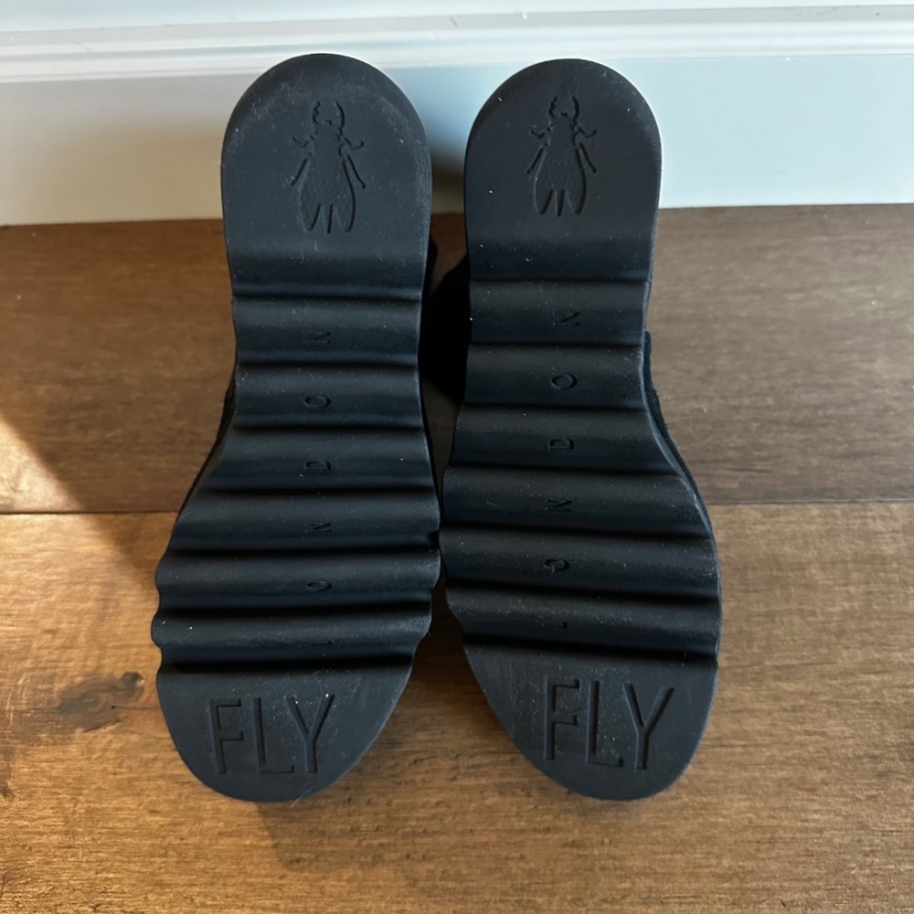 FLY London Baan Boots BAAN538FLY Black Oil Suede Wedge Ankle Boots Womens Sz 37 - Picture 7 of 7
